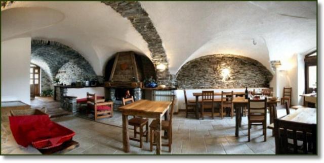 Agriturismo Il Fiocco Cesana Torinese Buitenkant foto