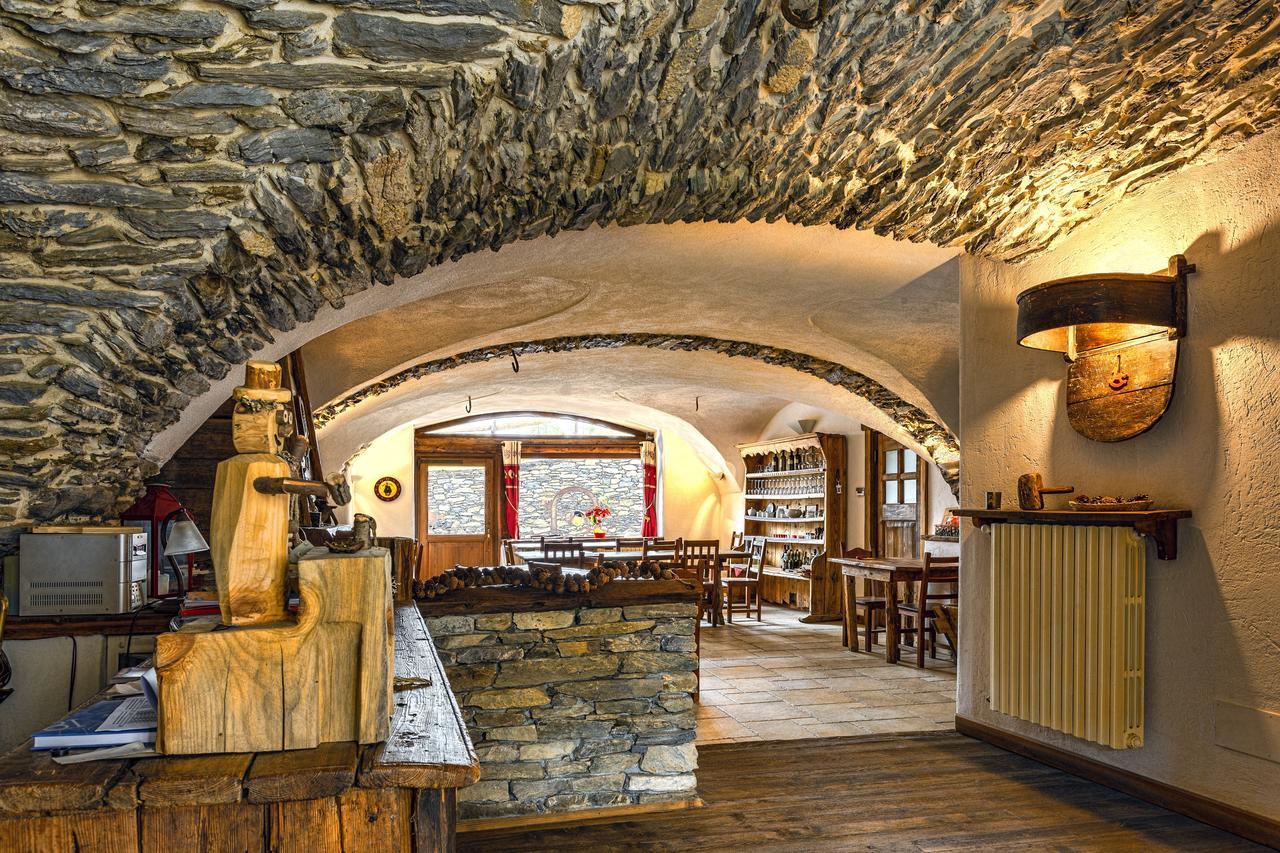 Agriturismo Il Fiocco Cesana Torinese Buitenkant foto