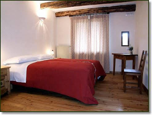 Agriturismo Il Fiocco Cesana Torinese Buitenkant foto